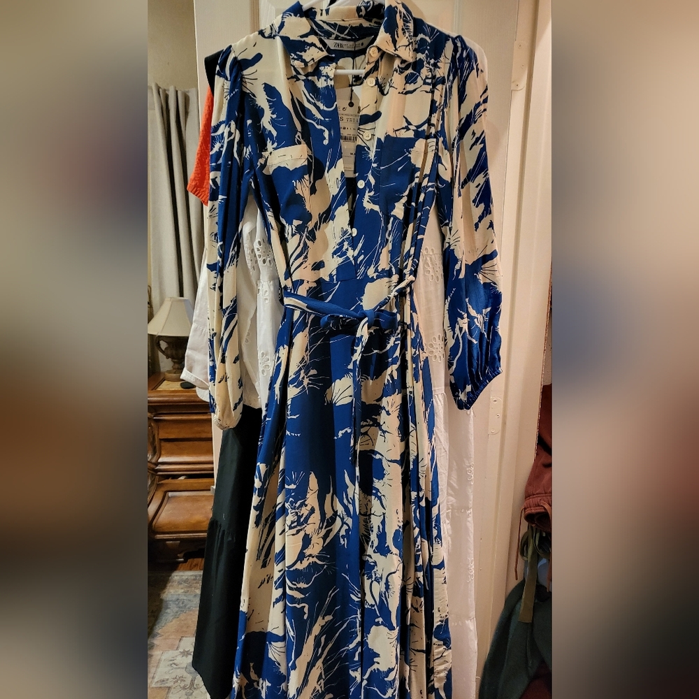 Zara ,Women’s The Emile Floral Print Button Top Midi Dress. New with tags - Picture 3 of 9